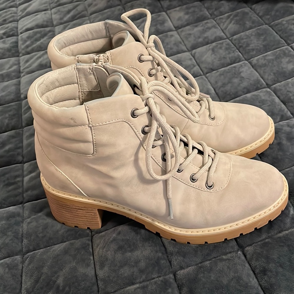 Maurices grey boots